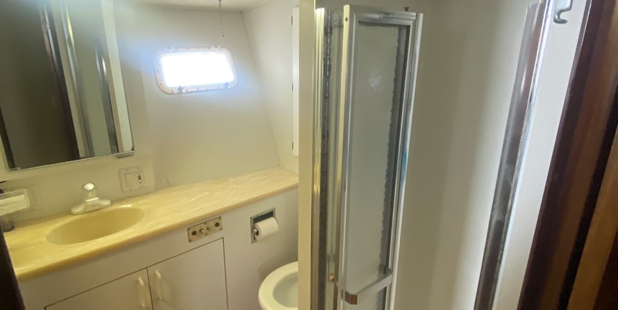 Hatteras 77 Convertible