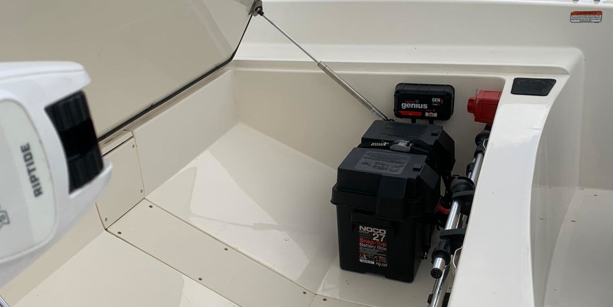 Mako Pro Skiff 17 CC