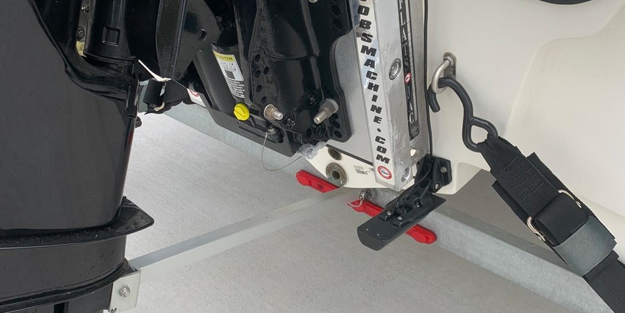 Mako Pro Skiff 17 CC