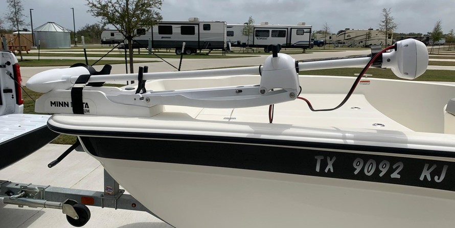 Mako Pro Skiff 17 CC