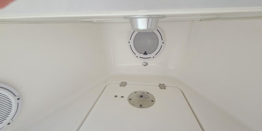 288 Sea Fox Commander