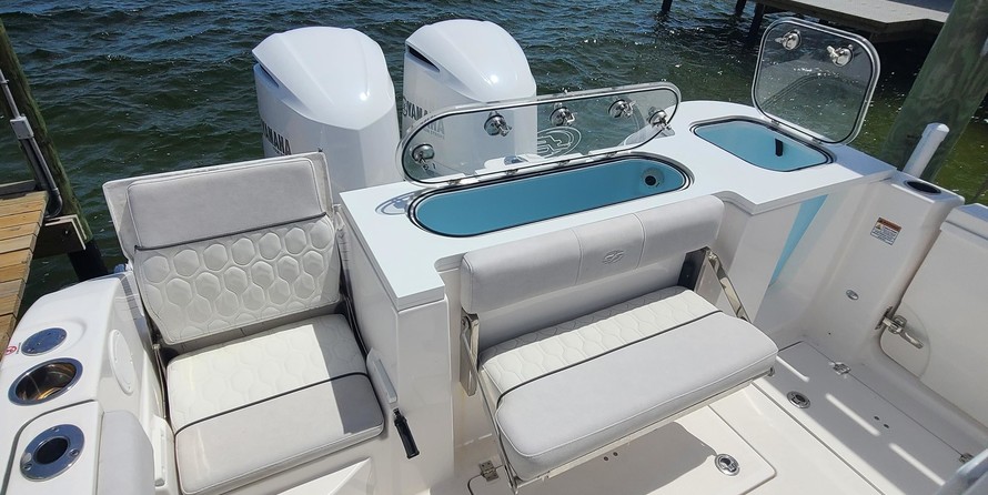 288 Sea Fox Commander