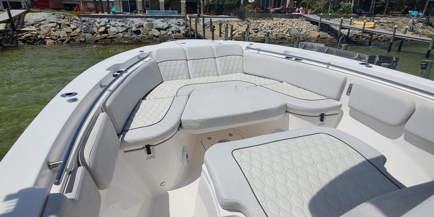 288 Sea Fox Commander