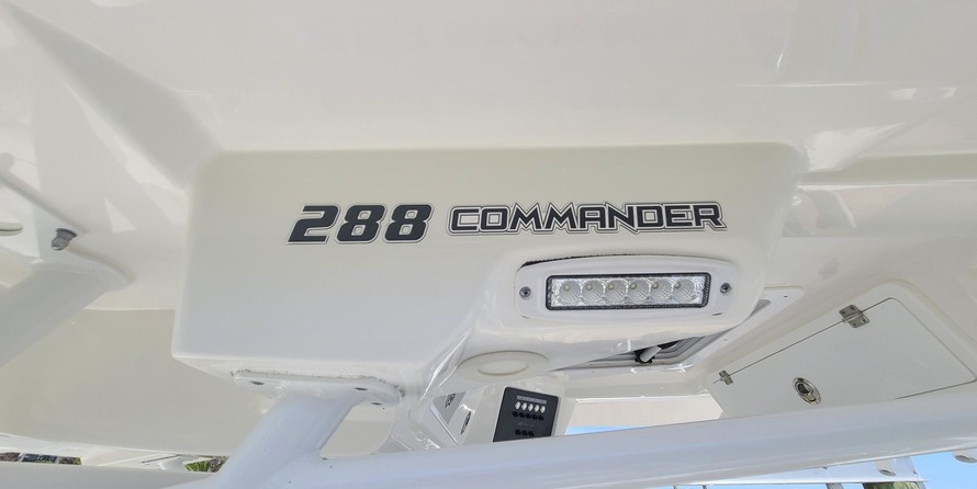288 Sea Fox Commander