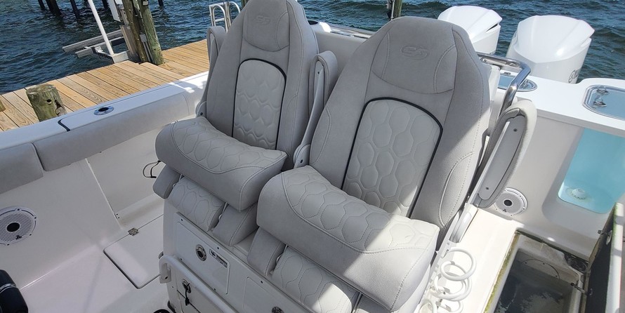 288 Sea Fox Commander