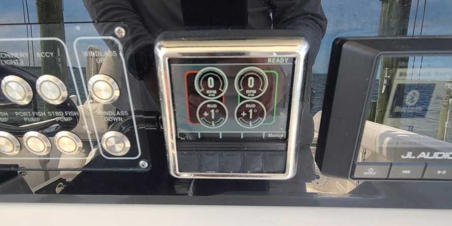 288 Sea Fox Commander