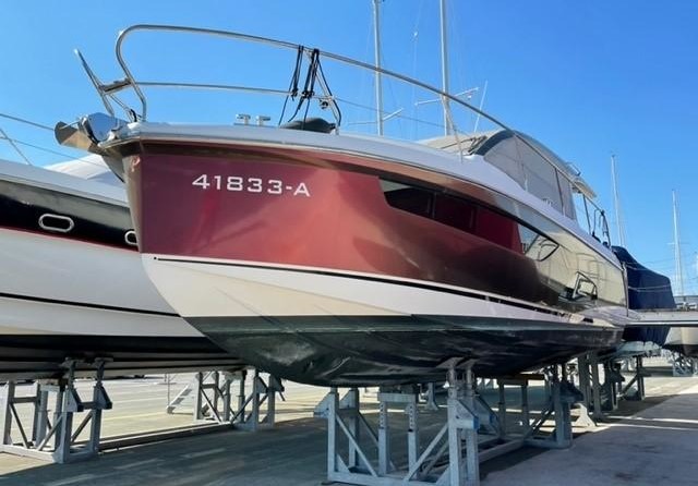 Sealine C330