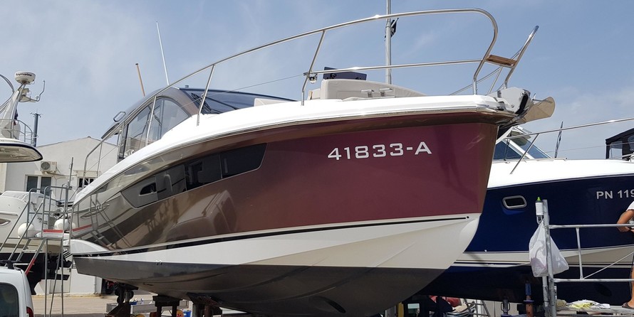 Sealine C330