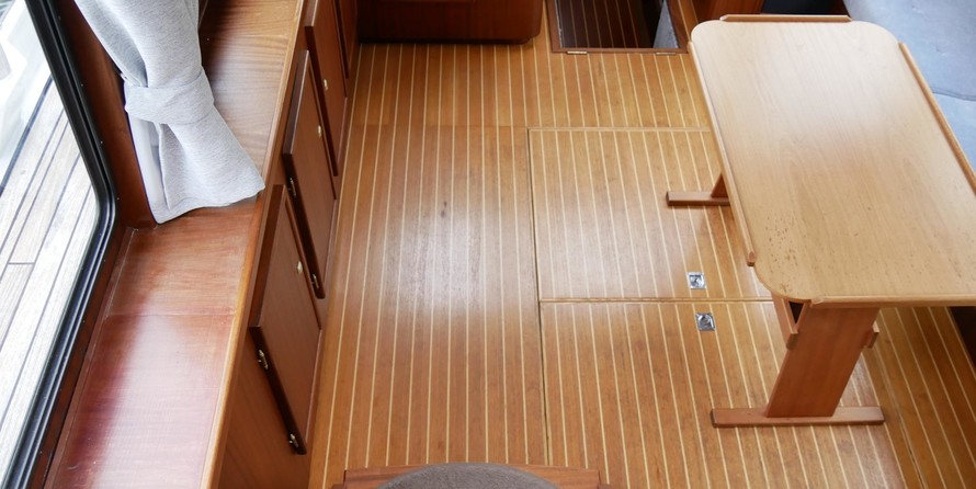 Van der valk challenger royal 42