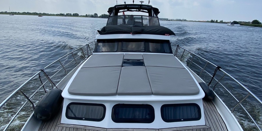 Van der valk challenger royal 42