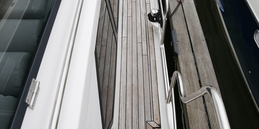 Van der valk challenger royal 42