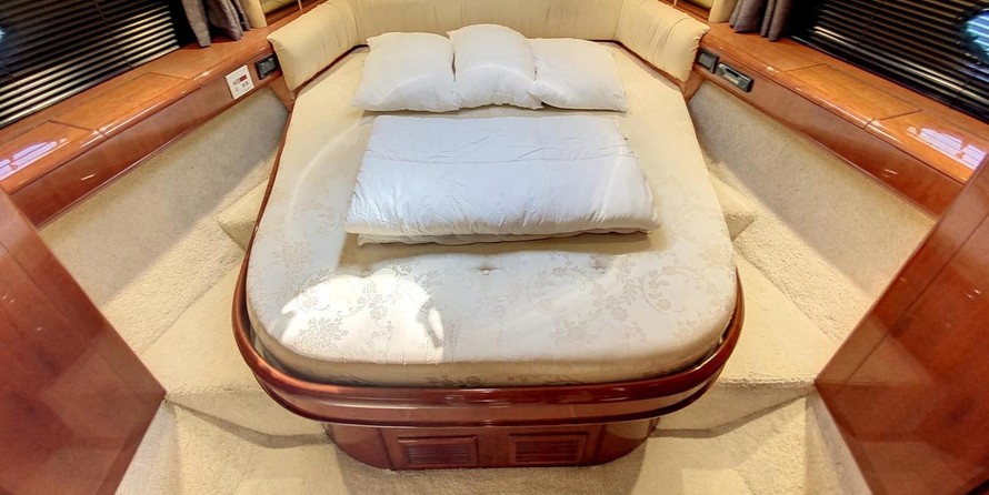 Fairline Squadron 59