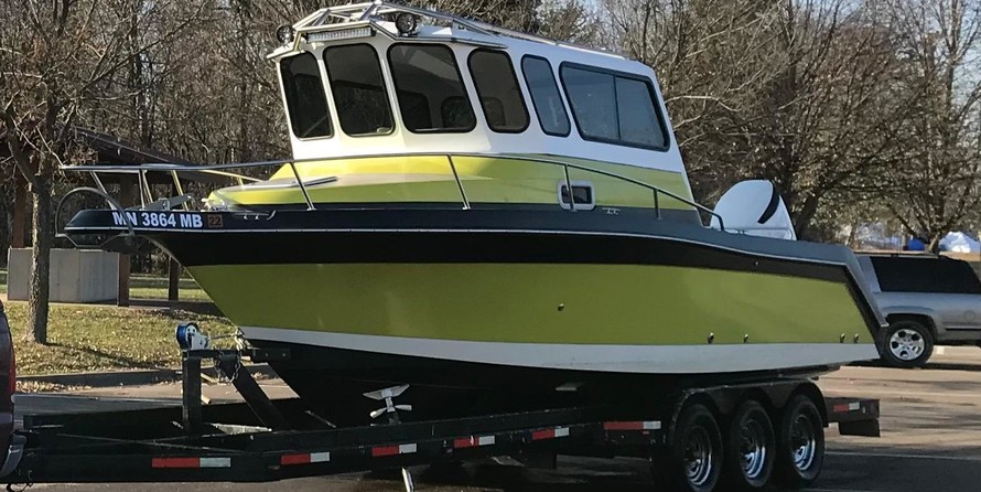 Robalo 2640 walkaround