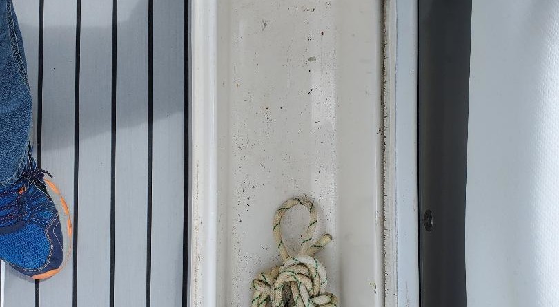 Robalo 2640 walkaround