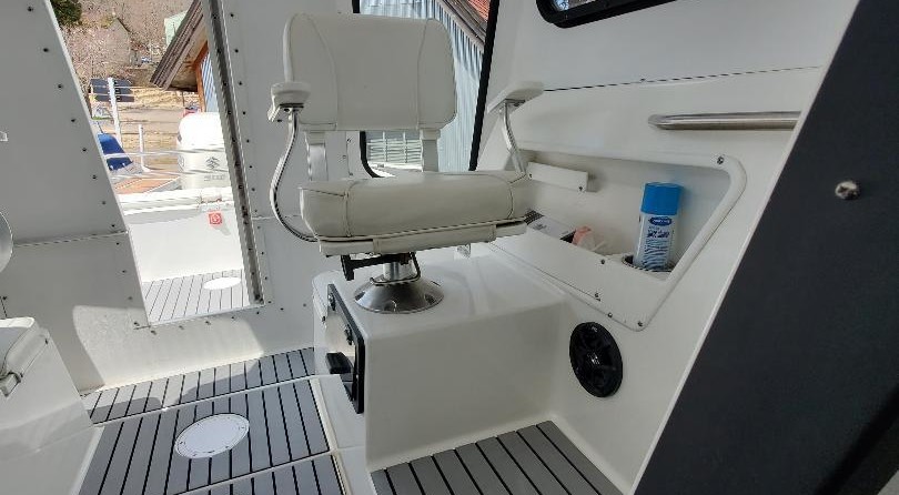 Robalo 2640 walkaround