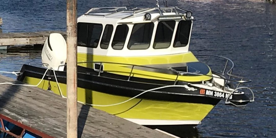 Robalo 2640 walkaround