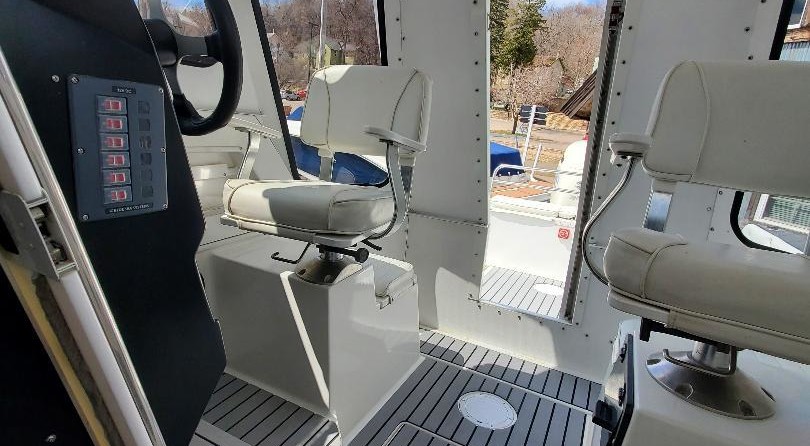 Robalo 2640 walkaround