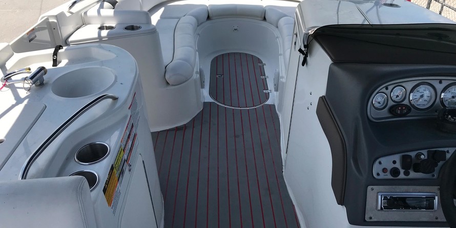 Larson 2400 Escape RT Twin FC