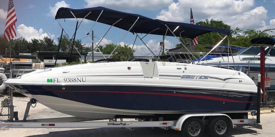 Larson 2400 Escape RT Twin FC