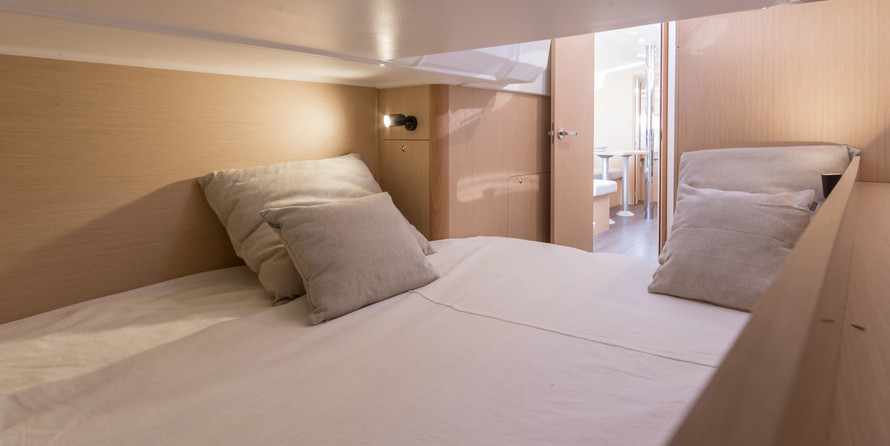 Beneteau Oceanis 38.1