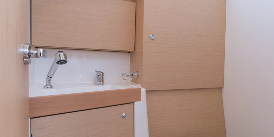 Beneteau Oceanis 38.1