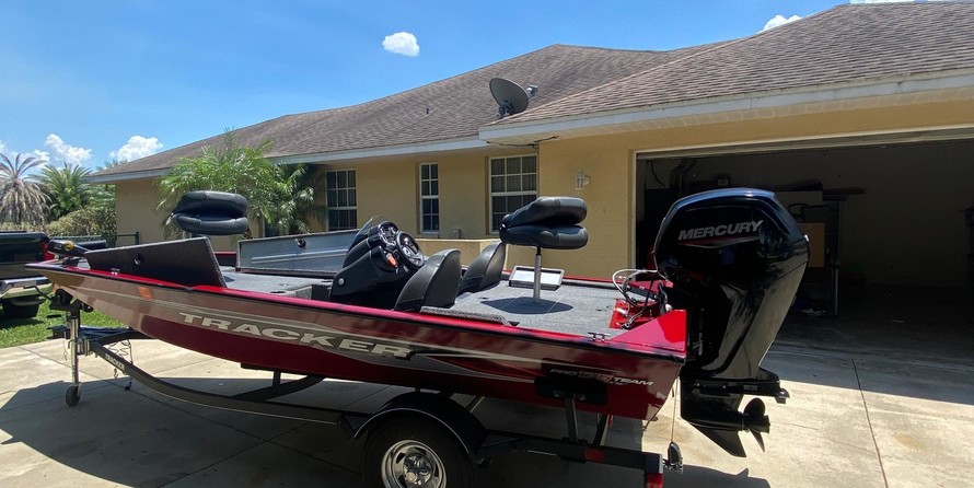 Tracker Pro Team 175 TXW