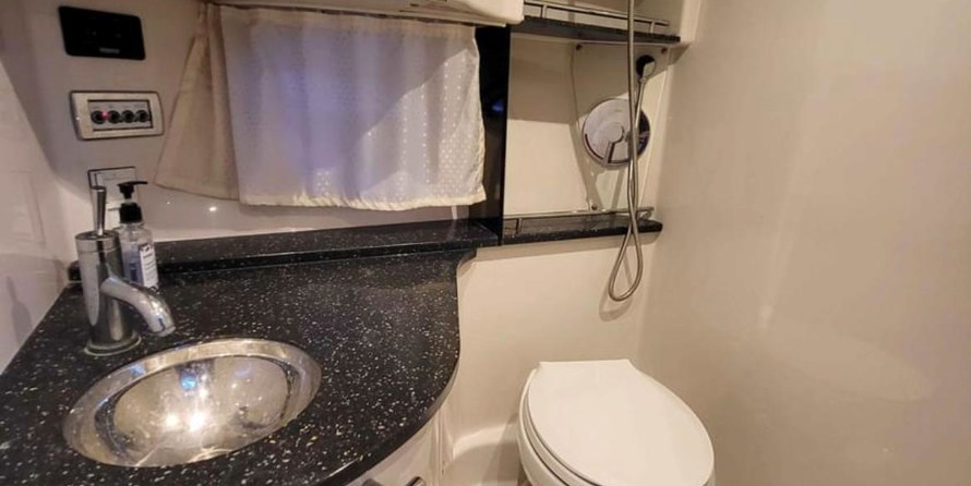 Four Winns 338 Vista