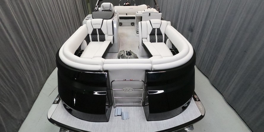 Harris Grand Mariner 230
