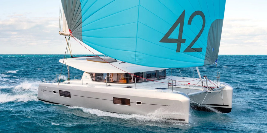 Lagoon 42 - 4 + 2 cab.