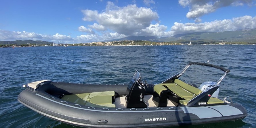Master 750