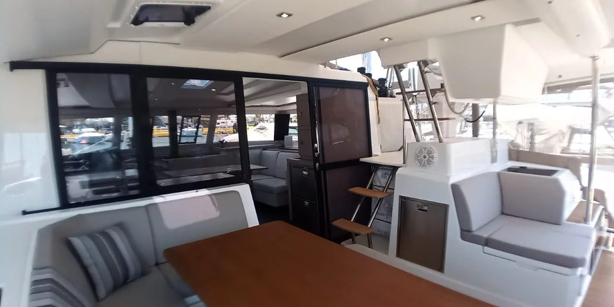 Fountaine Pajot Astrea 42