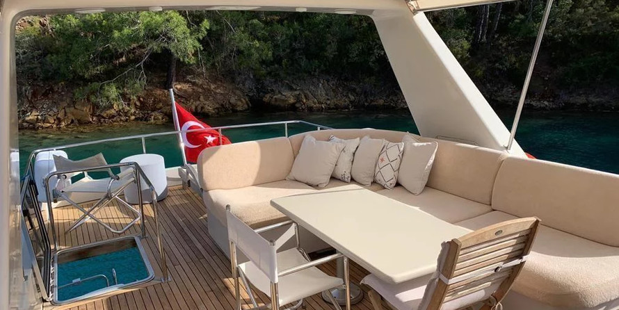 SES Yachts custom trawler yacht 94