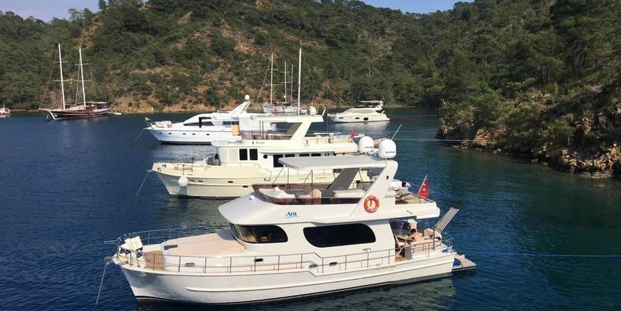 SES Yachts custom trawler yacht 94