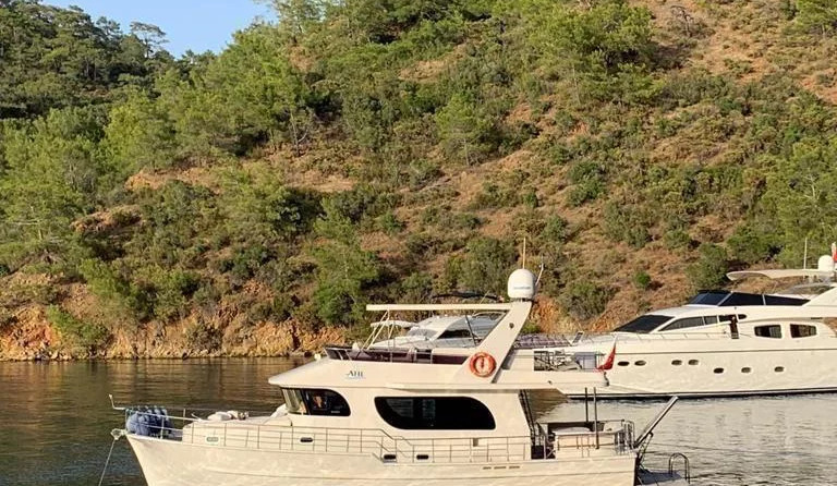 SES Yachts custom trawler yacht 94