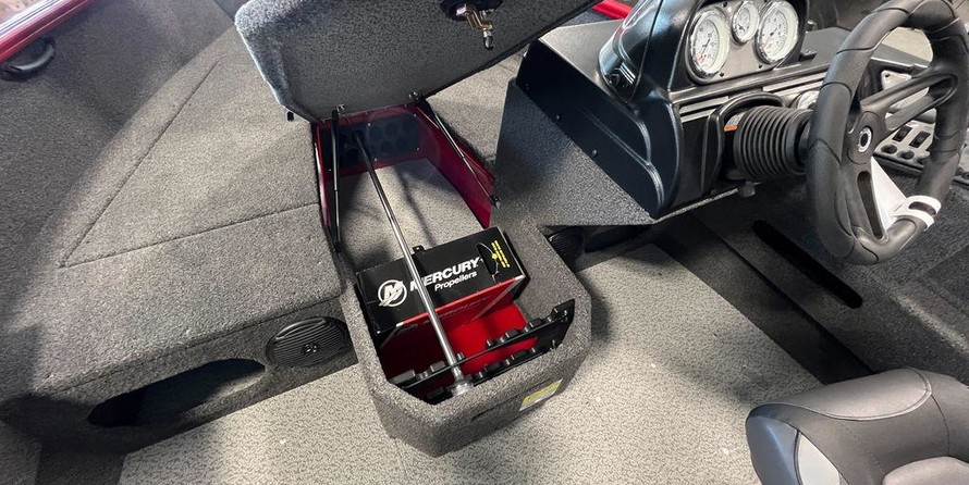 Lund Boats 1675 Impact SS