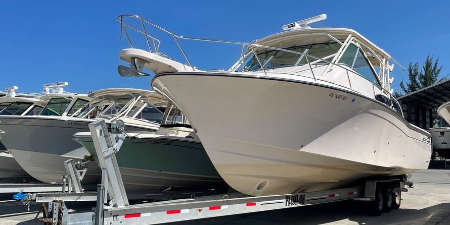 Grady-White Express 370