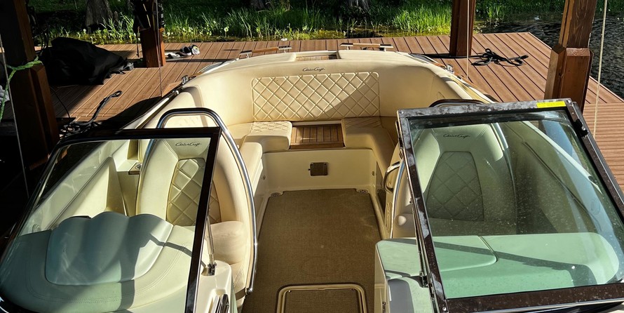 Chris-Craft Launch 27