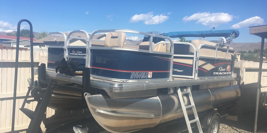 Sun Tracker Bass Buggy 16 DLX ET