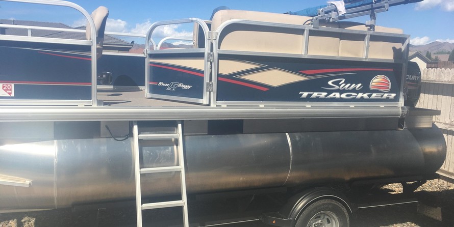 Sun Tracker Bass Buggy 16 DLX ET