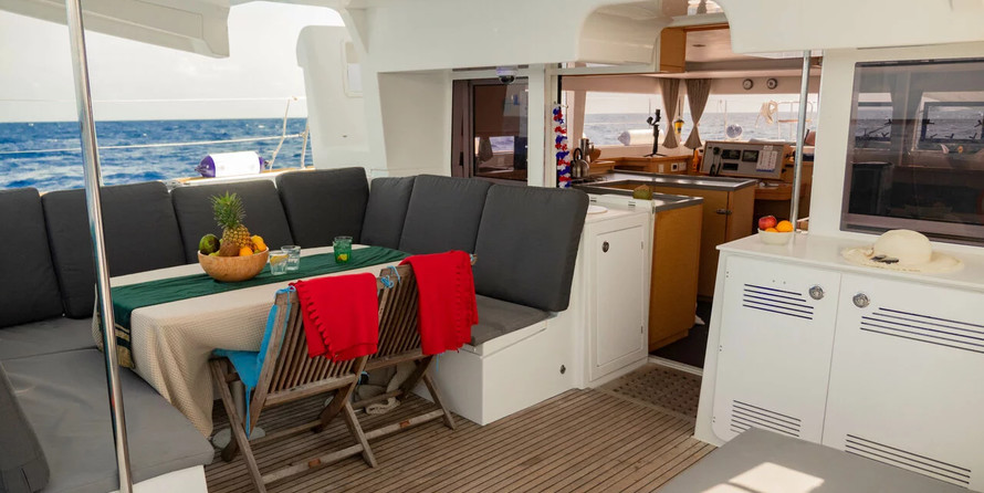 Lagoon 450 - 4 + 2 cab.