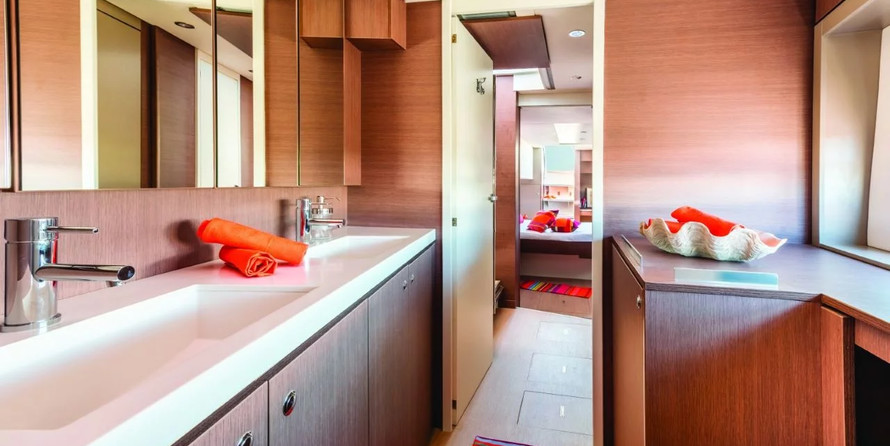 Bali 4.8 - 5 + 1 cab