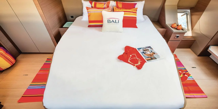 Bali 4.8 - 5 + 1 cab