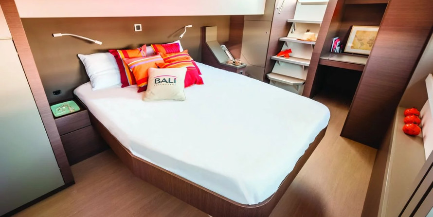 Bali 4.8 - 5 + 1 cab