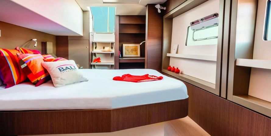 Bali 4.8 - 5 + 1 cab