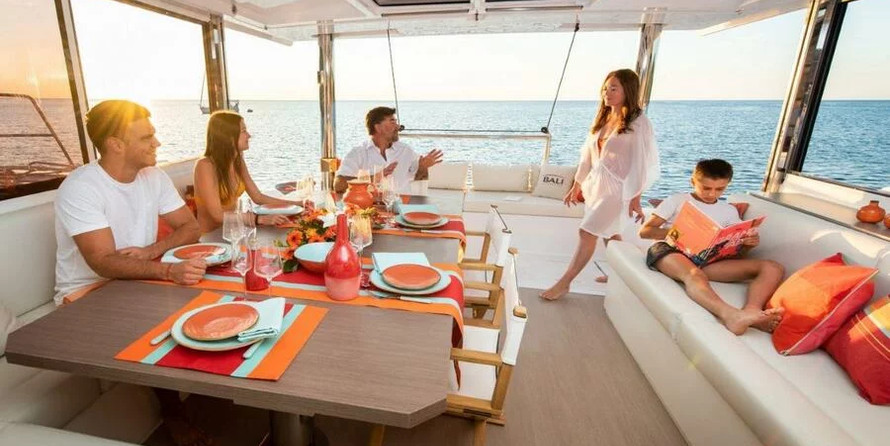 Bali 4.8 - 5 + 1 cab