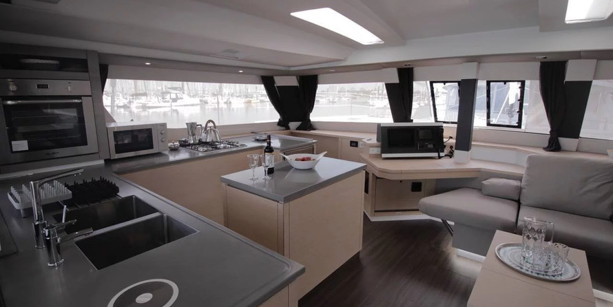 Fountaine Pajot Saba 50