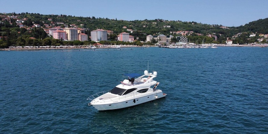 Ferretti Yachts 500
