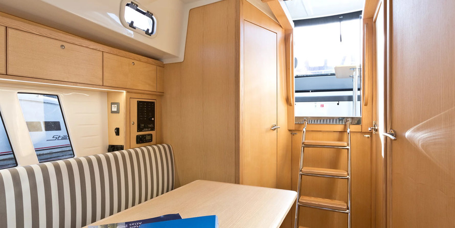 Stillo-YachtsStillo 30