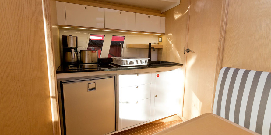 Stillo-YachtsStillo 30