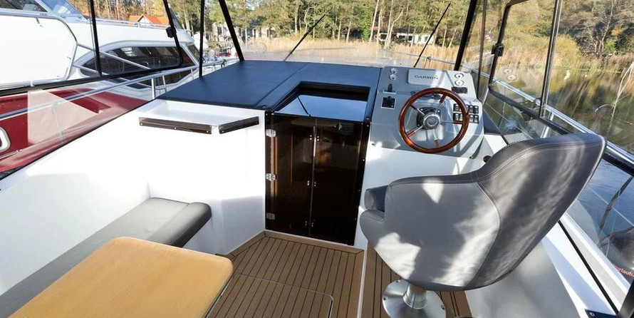 Stillo-YachtsStillo 30